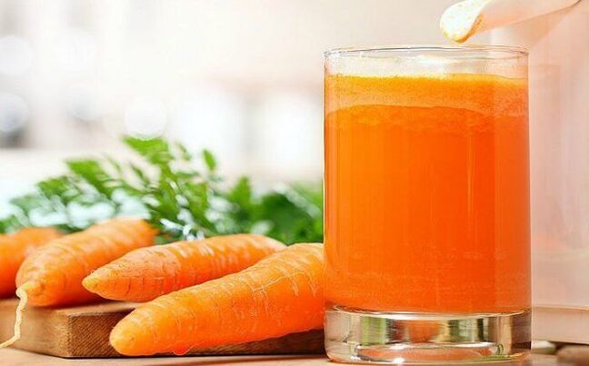 Carrot juice and honey for the treatment of worms in children