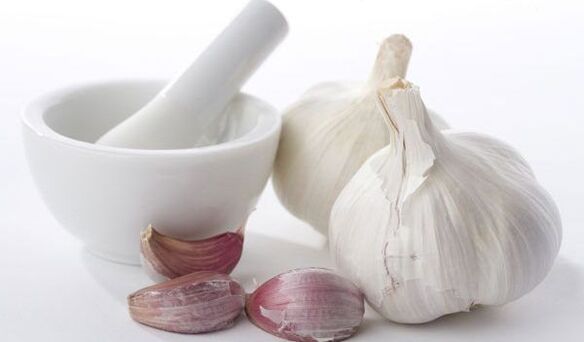 Garlic, which effectively destroys parasites